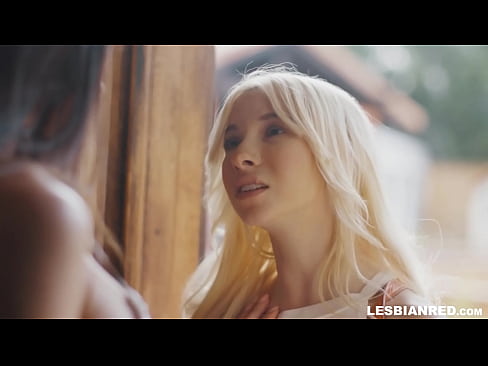 ❤️ Meisje komt een paar maanden later thuis en eindigt met het eten van haar stiefmoeders poesje ❤️ Quality sex at us nl.porngifmag-com.ru ❌❤